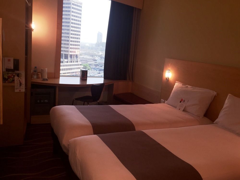 Ibis Sharq Hotel Kuwait City Exterior photo