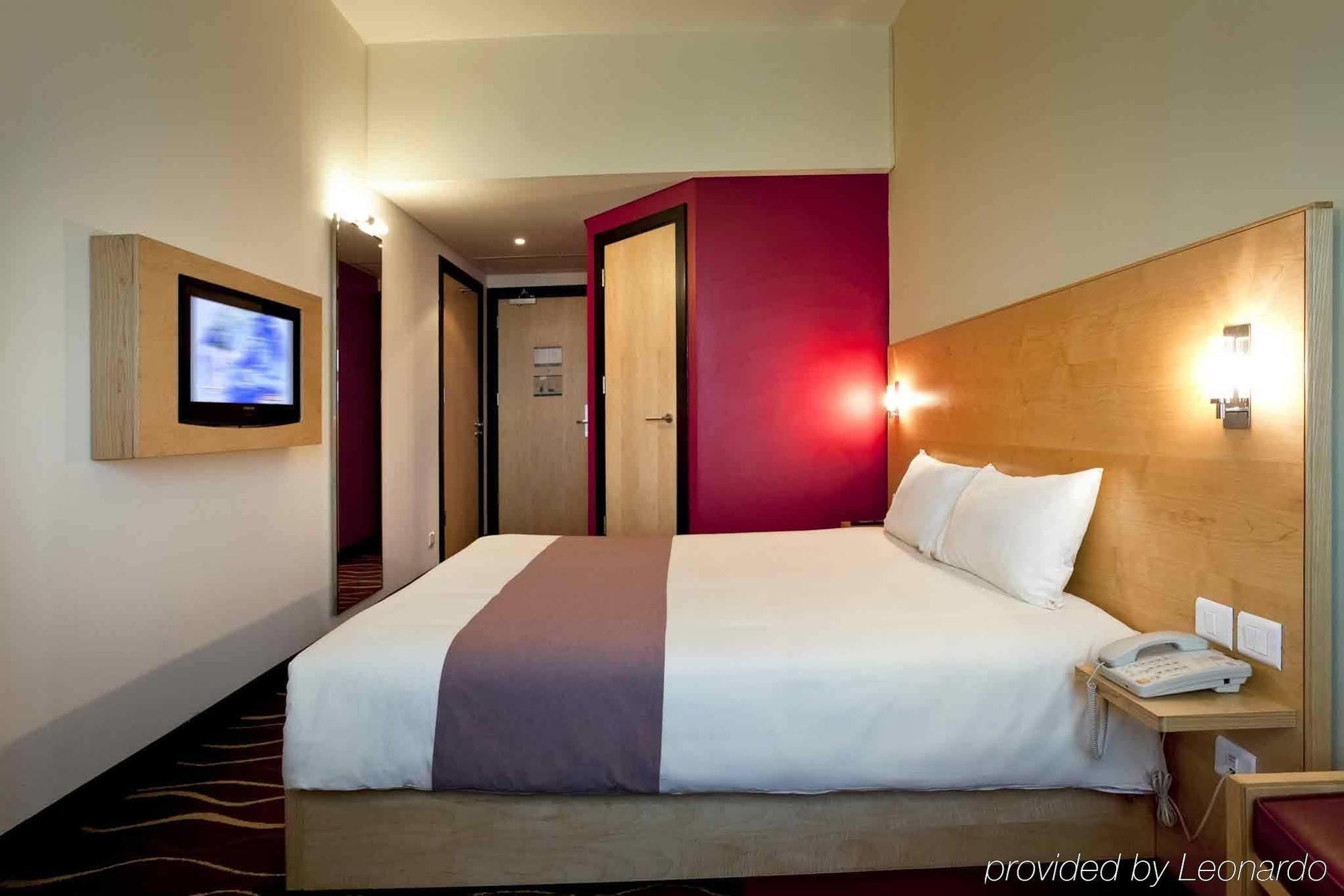Ibis Sharq Hotel Kuwait City Room photo