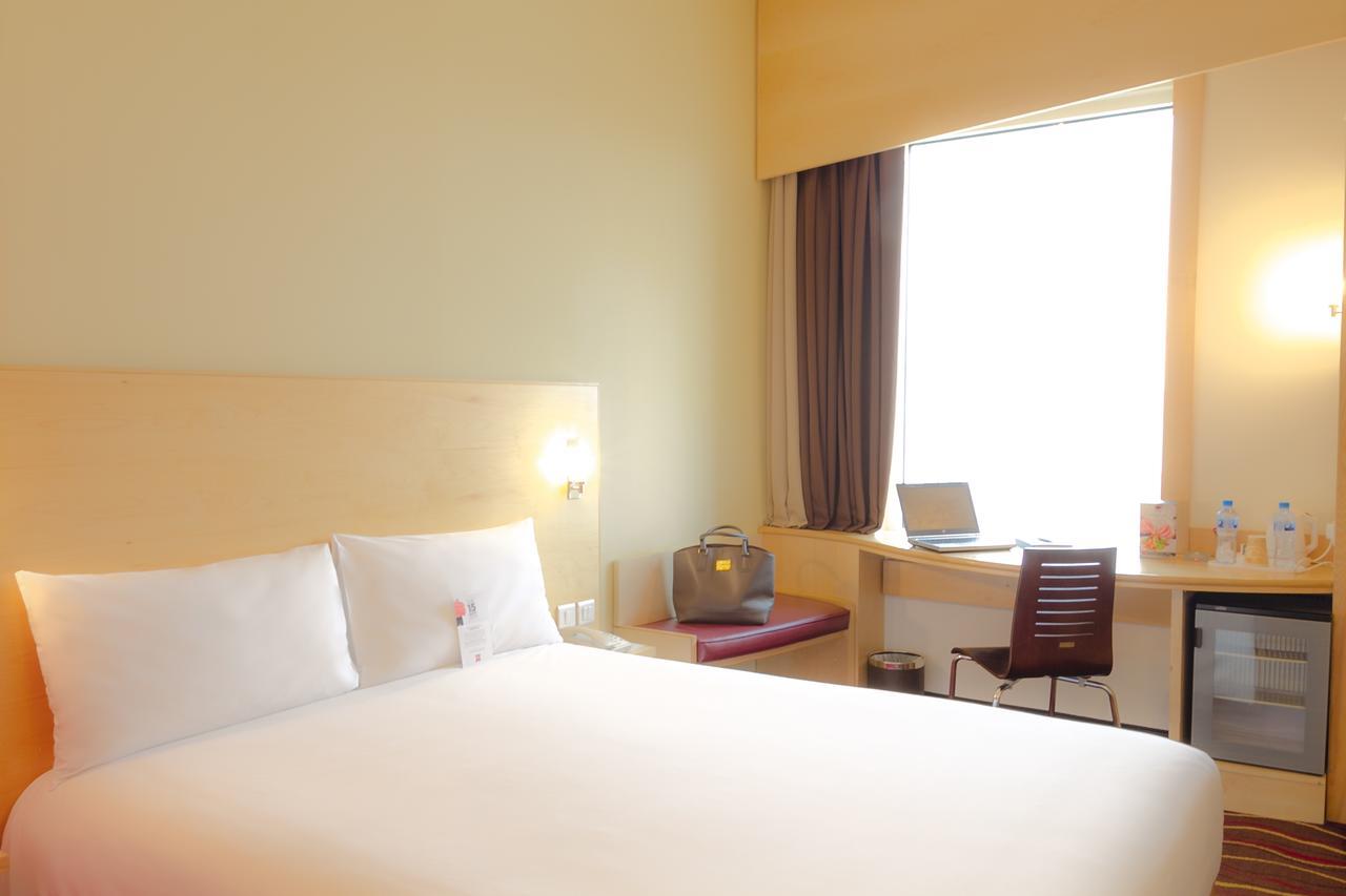Ibis Sharq Hotel Kuwait City Exterior photo